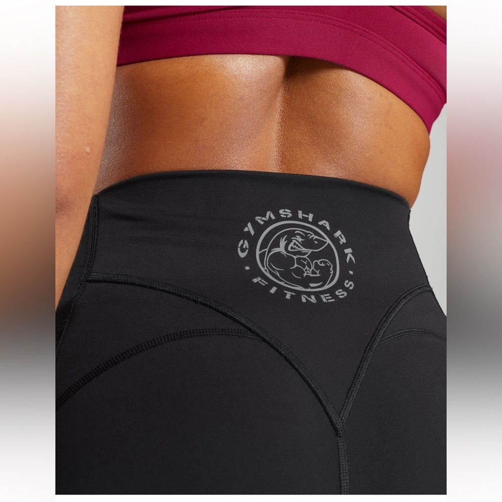 LEGACY TIGHT SHORTS